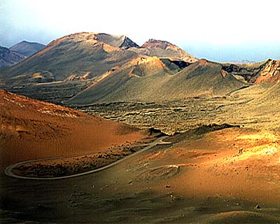 Lanzarote picture from http://www.knafl.at/Lanzarote3.jpg