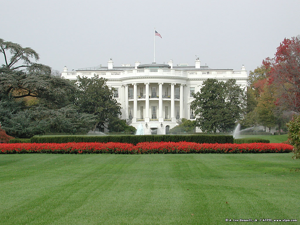 Washington DC picture from http://www.atpm.com/7.01/washington-dc/images/white-house.jpg